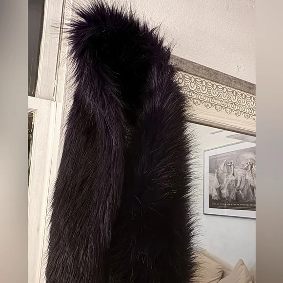 525 America Dark Purple Faux Fur Pull Through Scarf - Picture 4 of 5